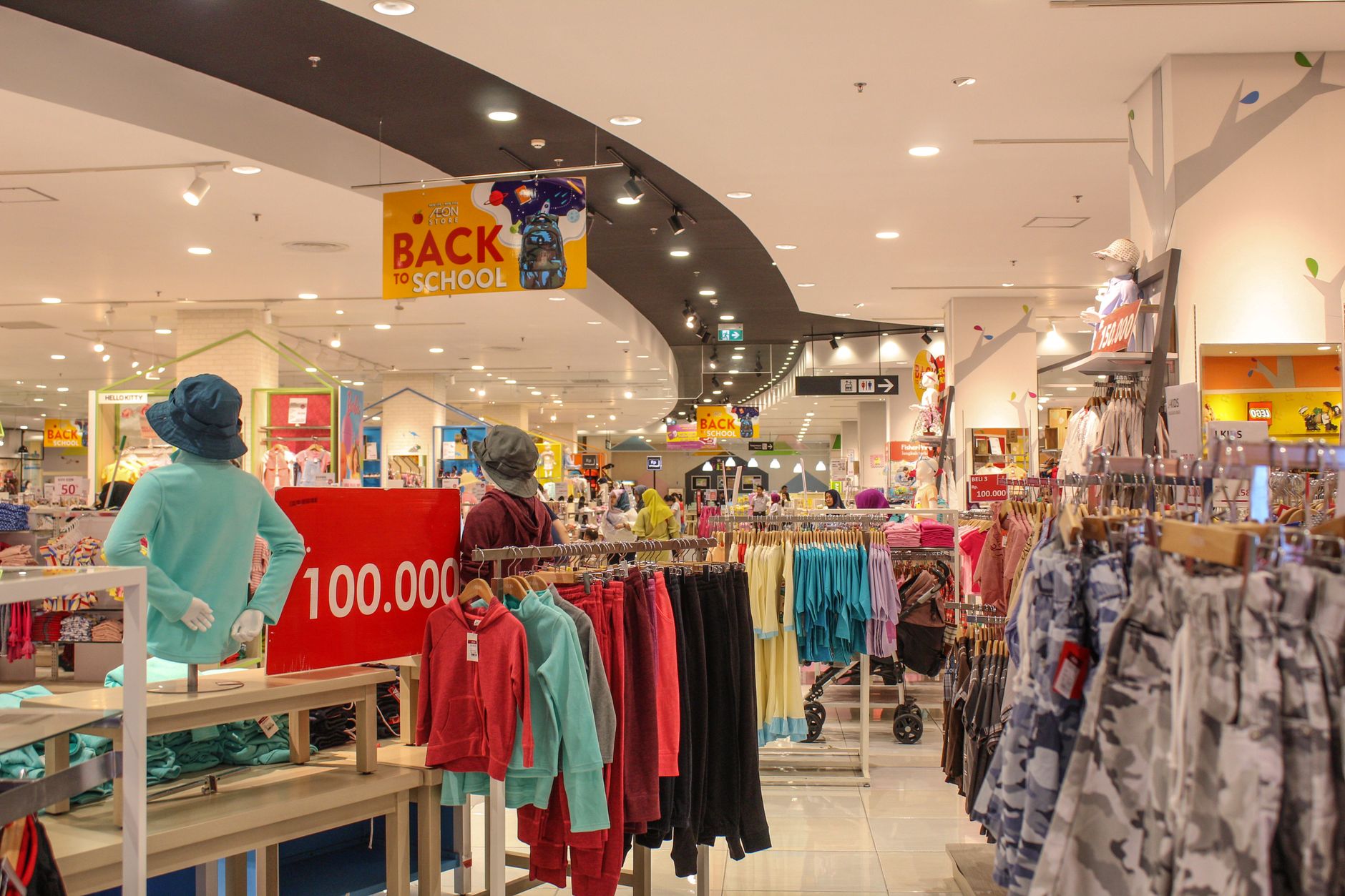 Como economizar em roupas infantis